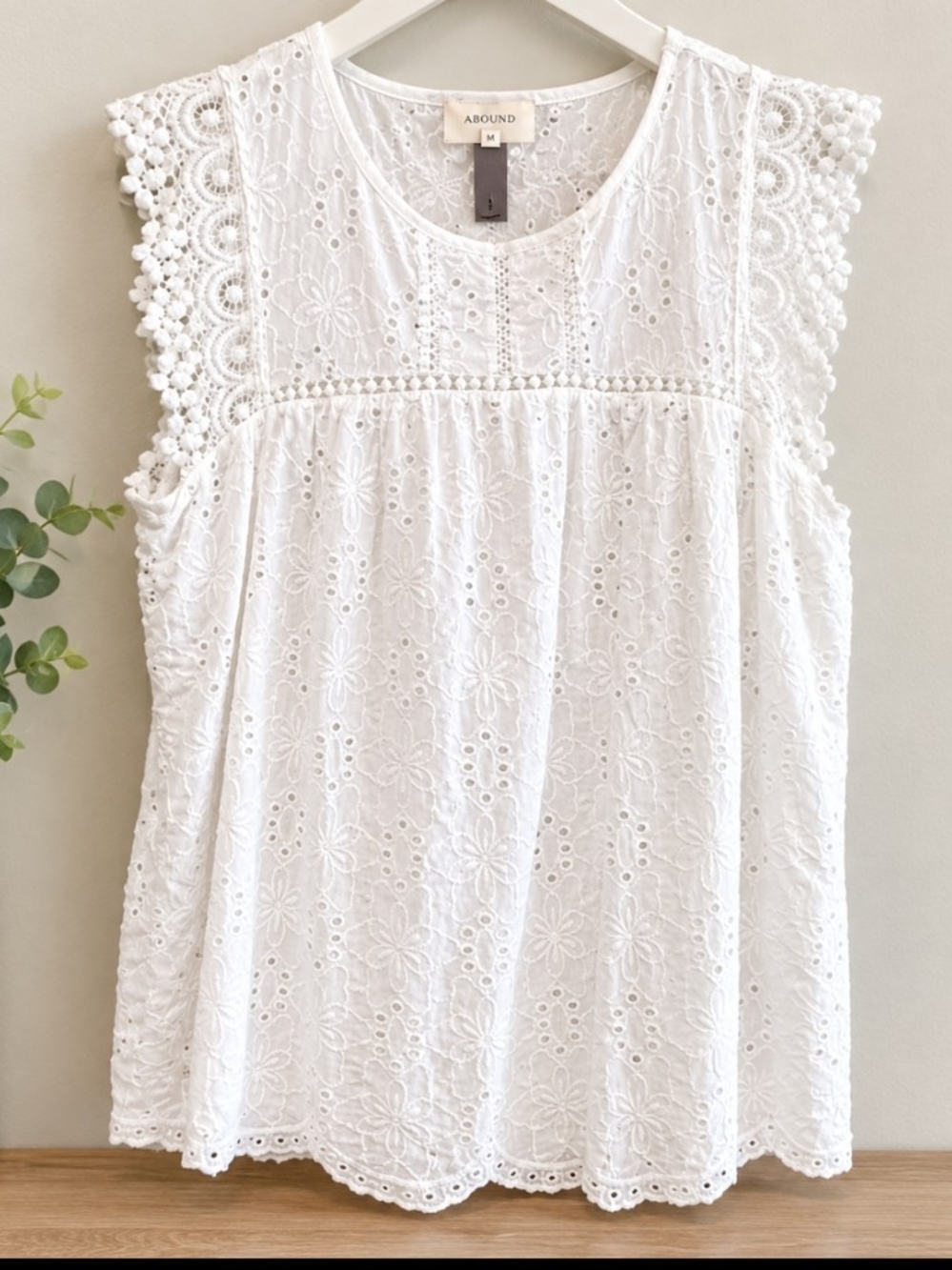 Knox Rose White Eyelet Lace Sleeveless Camisole L